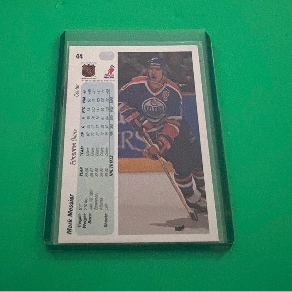 Edmonton Oilers Trading Card - Mark Messier - Picture 3 of 3